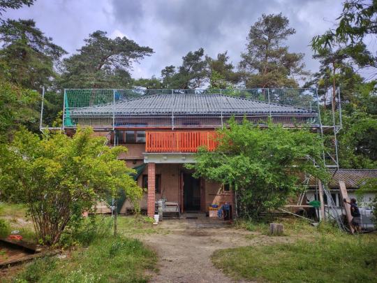 Kinderhaus Dach Gerüstbau